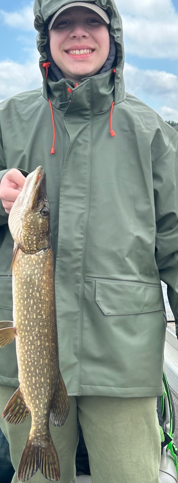 28.6" Northern Pike
